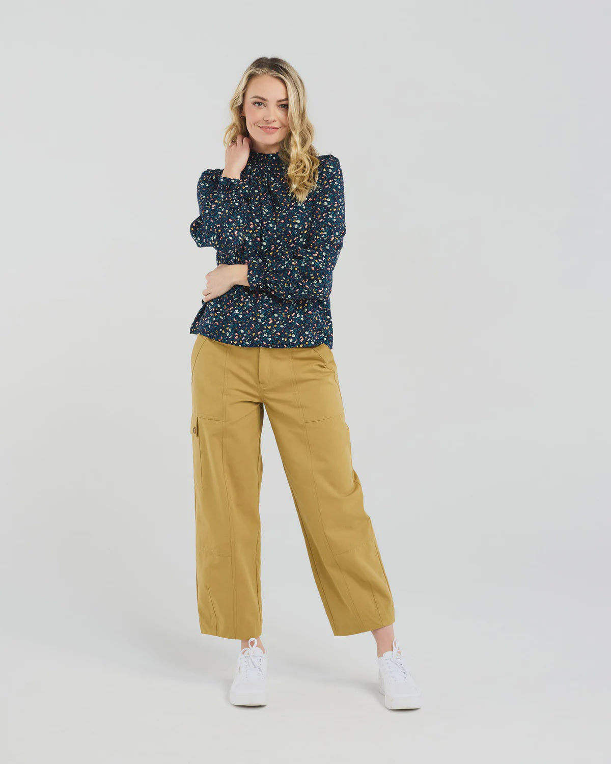 the-merino-story-blackstone-bella-frill-neck-top