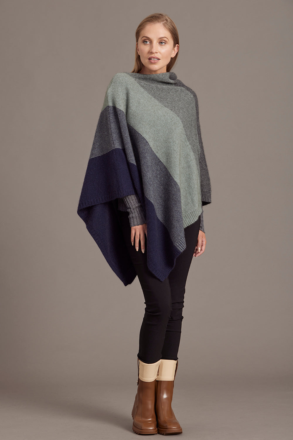 Ombre Poncho
