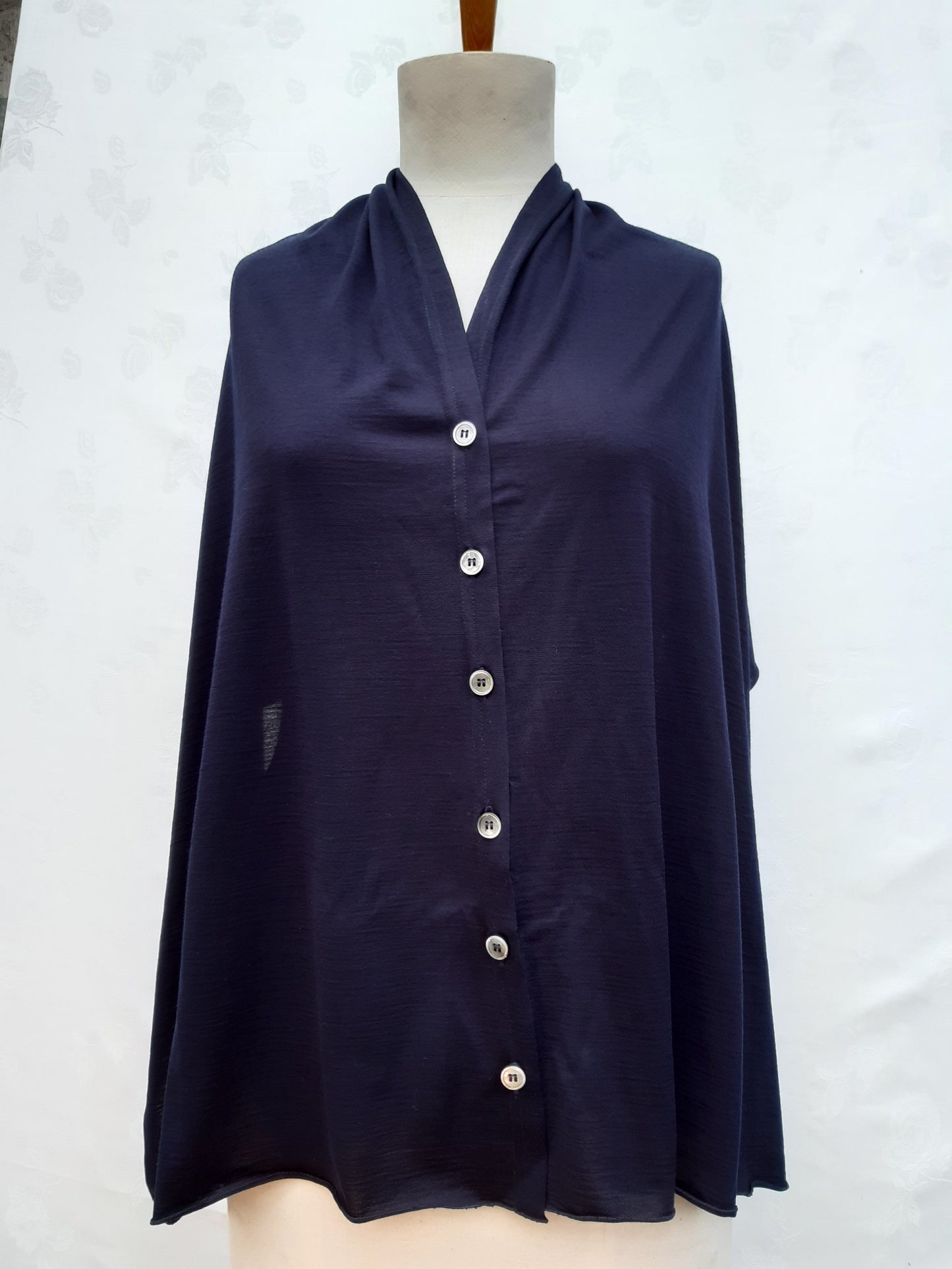 Button-Wrap Womens