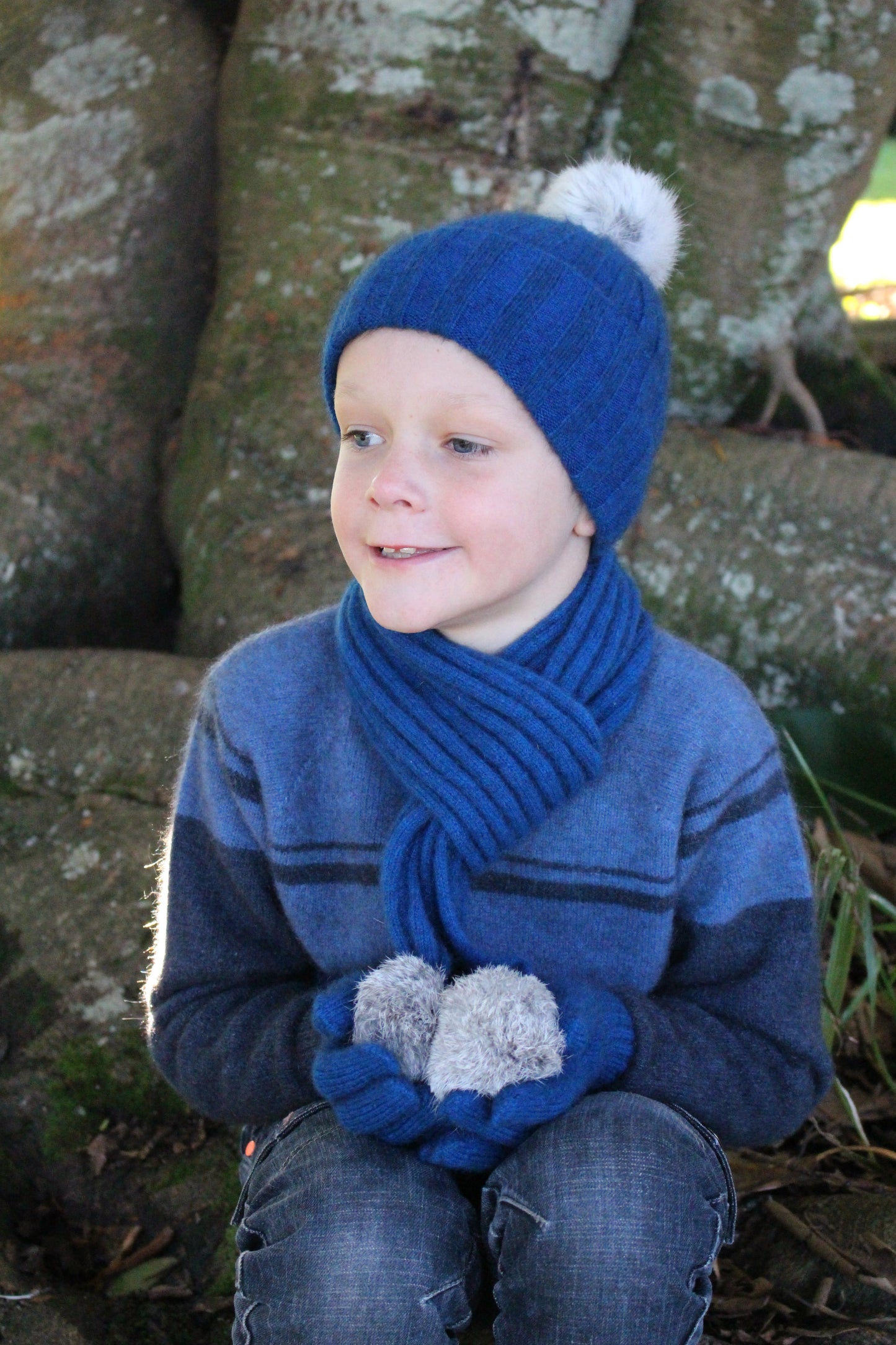 Cosy Kiwi Cottontail Scarf Kids