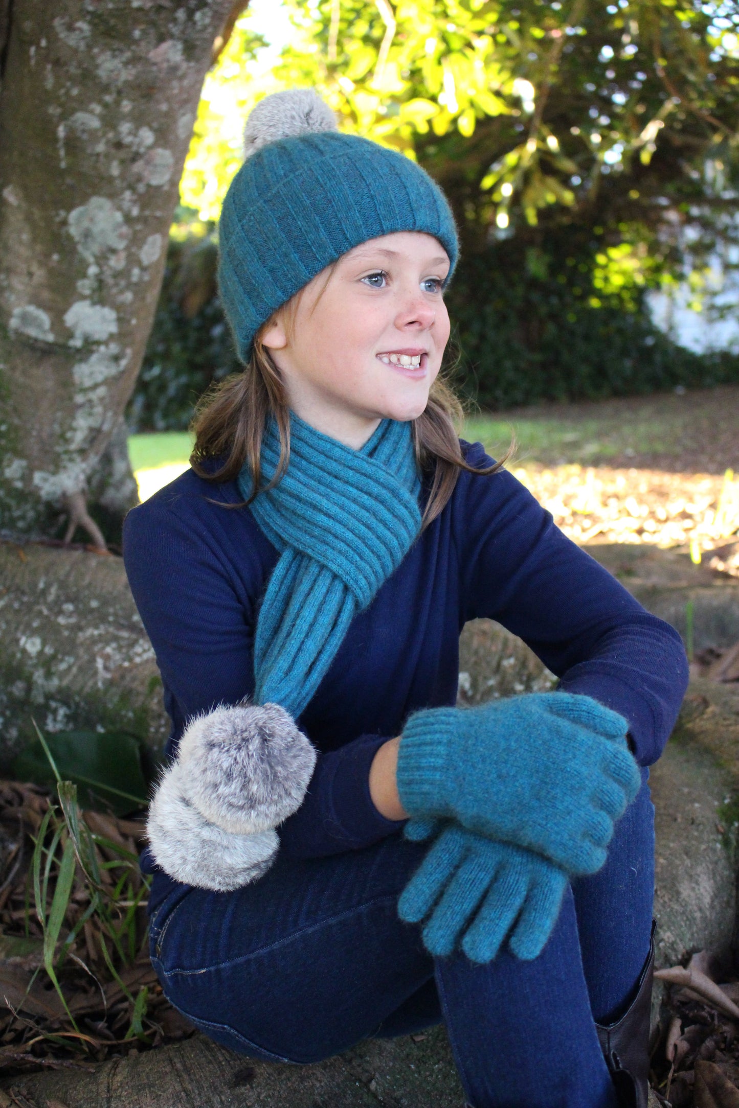 Cosy Kiwi Cottontail Scarf Kids