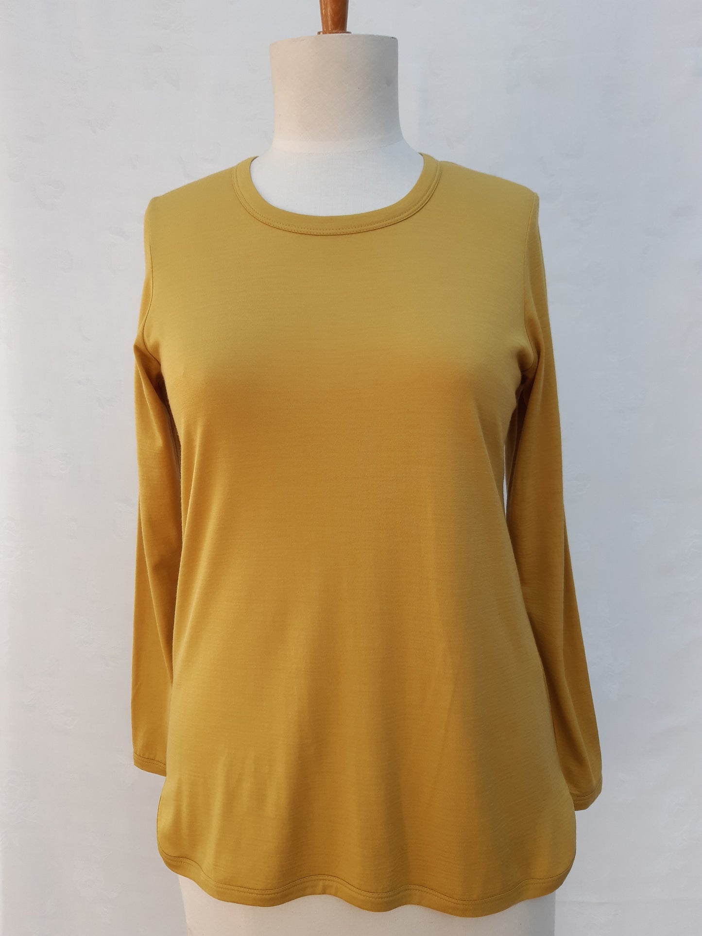 Curve Hem Top Womens