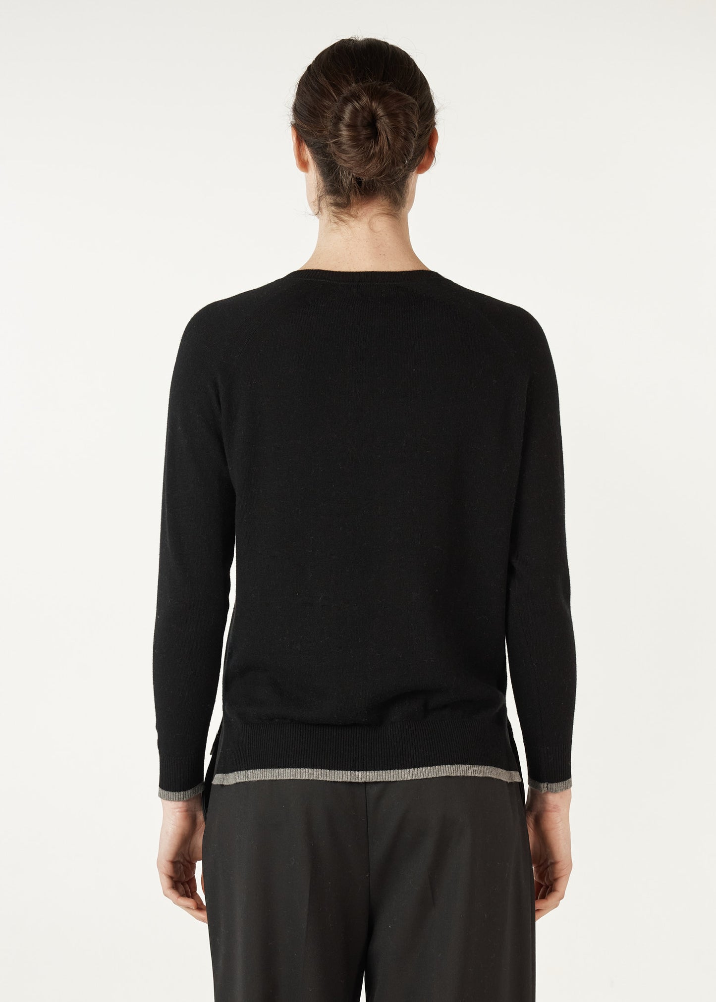 Essential V Neck