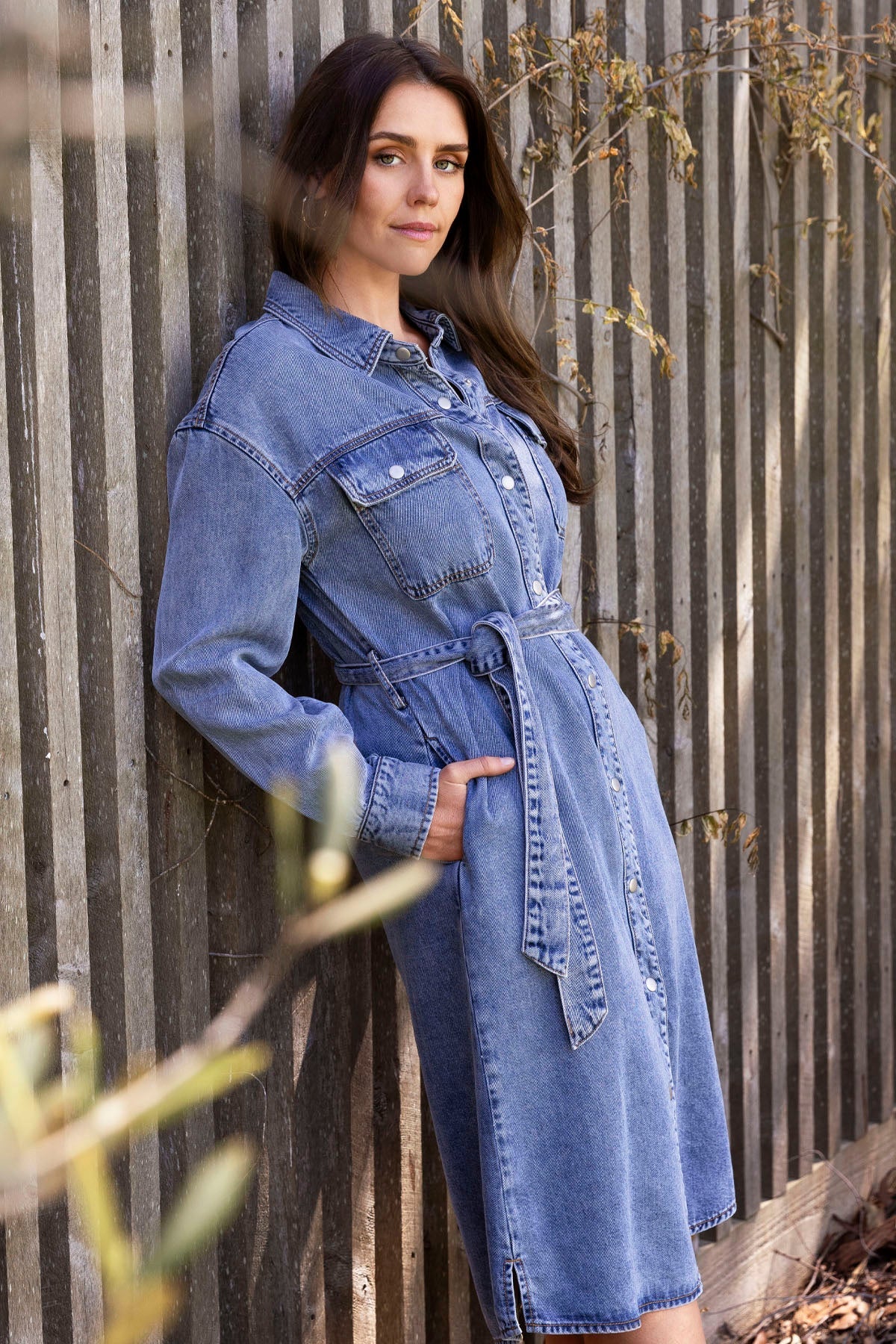 the-merino-story-jump-soft-denim-tie-dress