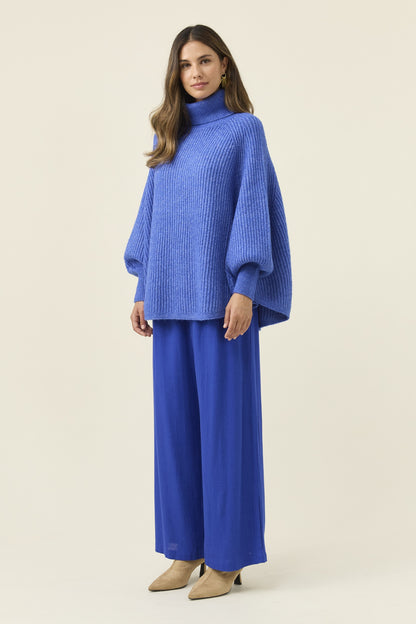 Miru Poncho