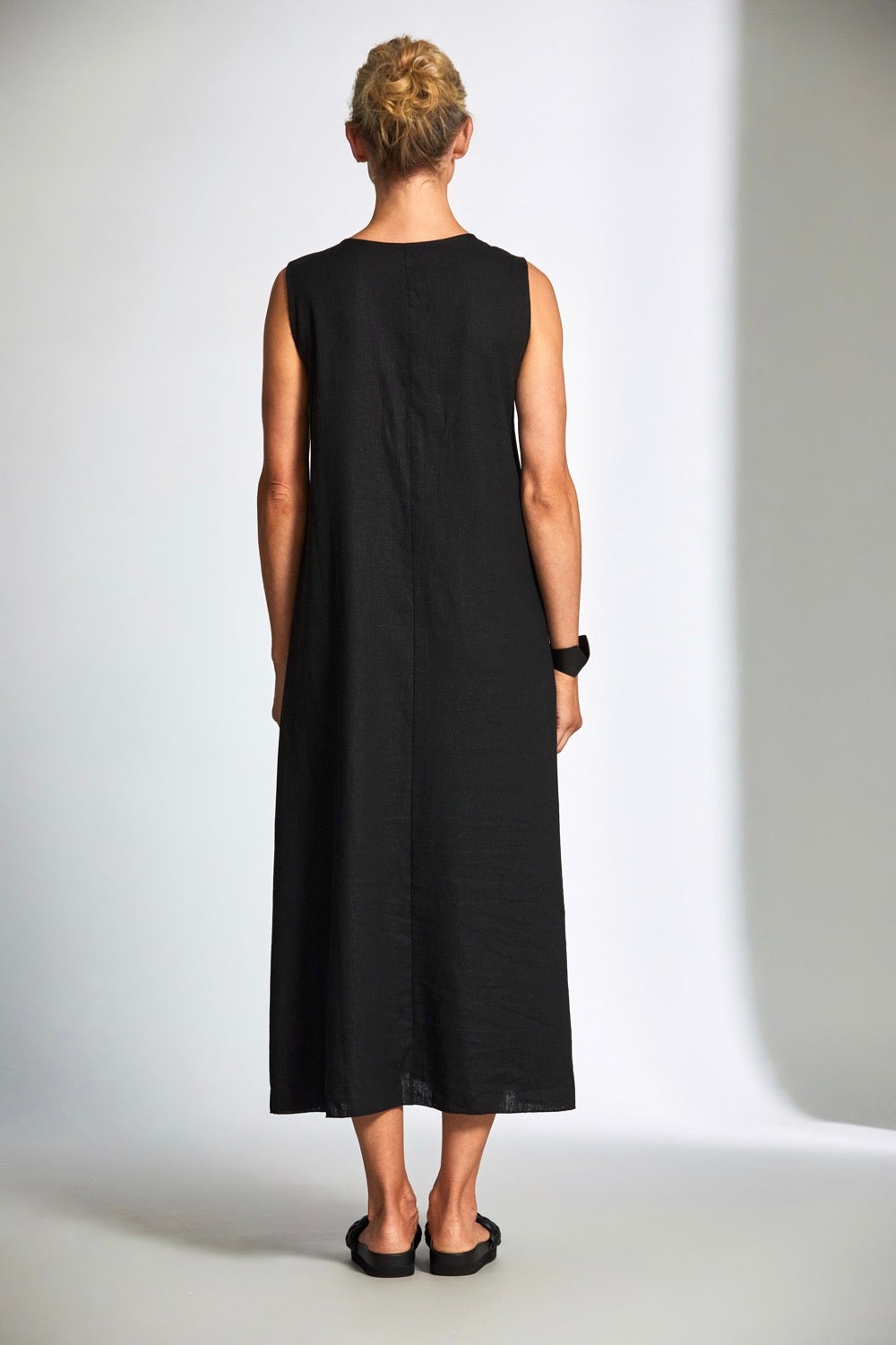 Long linen contrast dress