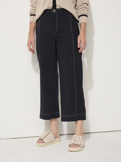 Essential Wide Leg Pant