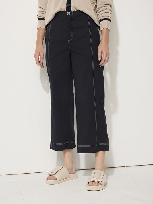 Essential Wide Leg Pant
