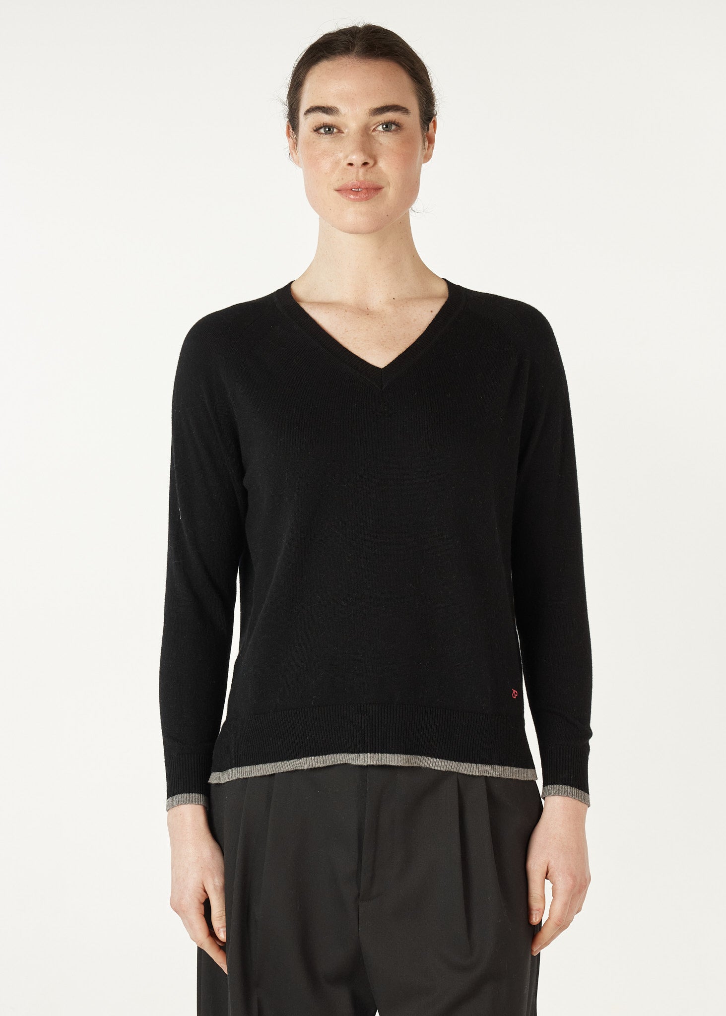 the-merino-story-zaket-and-plover-essential-v-neck-jumper