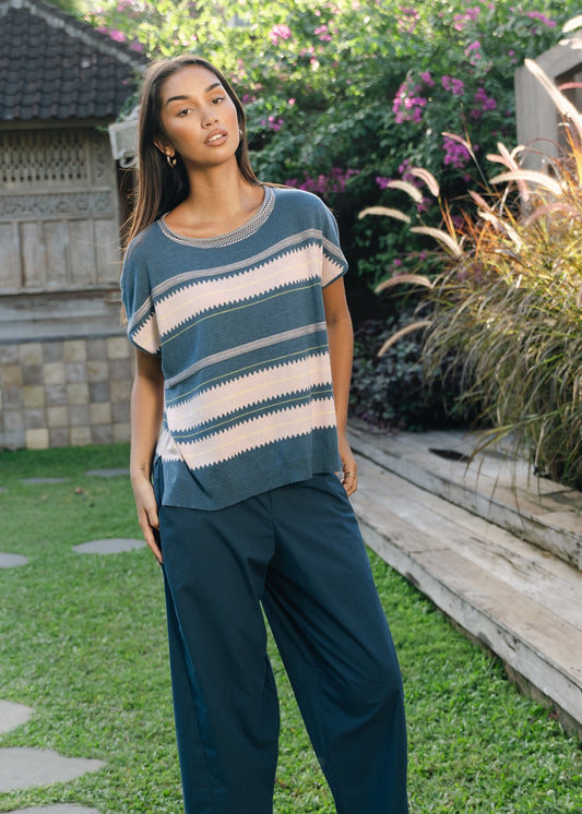 Zig Detail Top